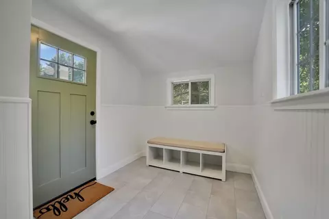 18 Brown St, Wareham, MA 02571 photo 2