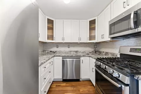 22 Chestnut Pl #608, Brookline, MA 02445