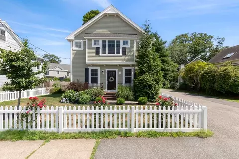 Exterior - 8 Sylvan # A, Danvers, MA 01923 photo 2 of 6