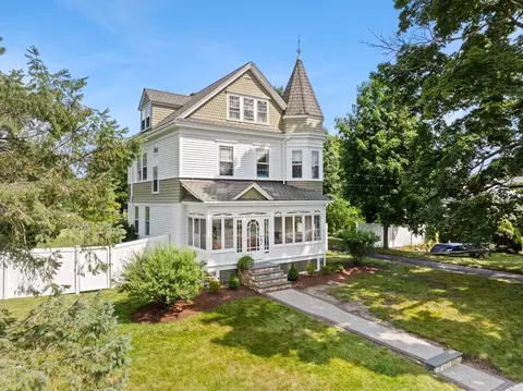 281 N Main St, Natick, MA 01760