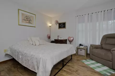 15 Castlegate Dr #A, Springfield, MA 01129 photo 6