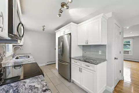 6 Oakridge Cir, Easthampton, MA 01027 photo 9
