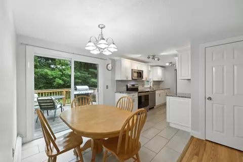 6 Oakridge Cir, Easthampton, MA 01027 photo 11
