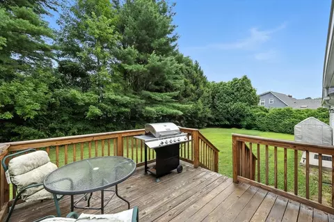 6 Oakridge Cir, Easthampton, MA 01027 photo 36