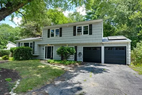 55 Westfield Dr, Holliston, MA 01746