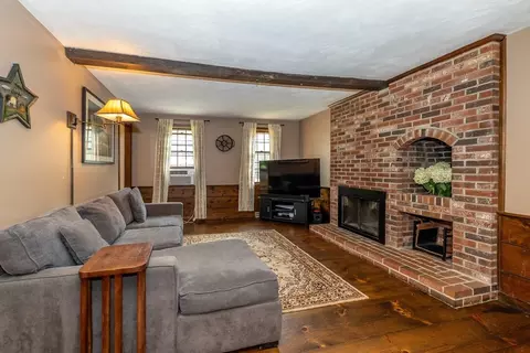 64 Ash St, Townsend, MA 01469 photo 8