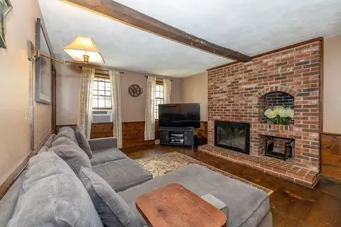 64 Ash St, Townsend, MA 01469 photo 9