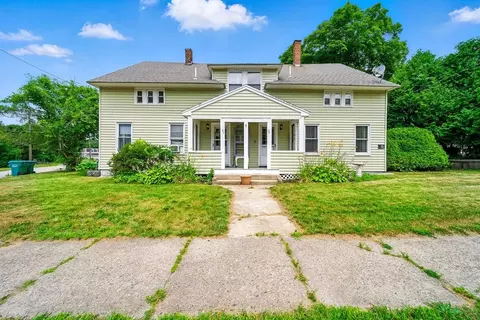 91-93 School Park, Whitinsville, MA 01588