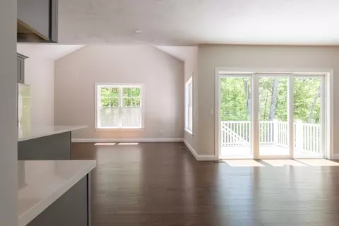 17 Old Grafton Rd, Upton, MA 01568 photo 8