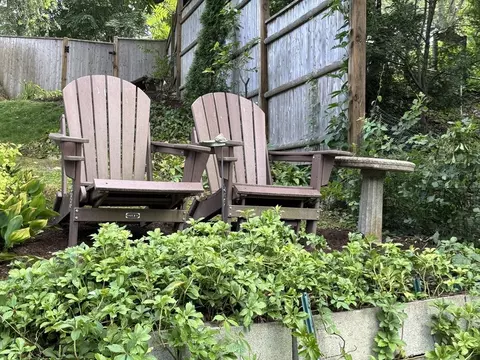 Exterior - 9 Stonecleve Rd, Wellesley, MA 02482 photo 7 of 8