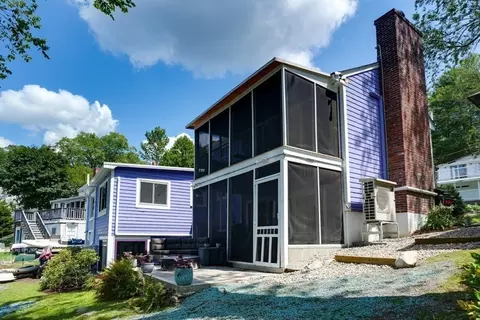 Exterior - 9 Stonecleve Rd, Wellesley, MA 02482 photo 5 of 8