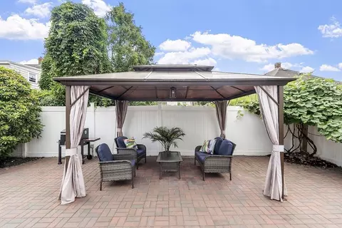39 Grant Rd, Malden, MA 02148