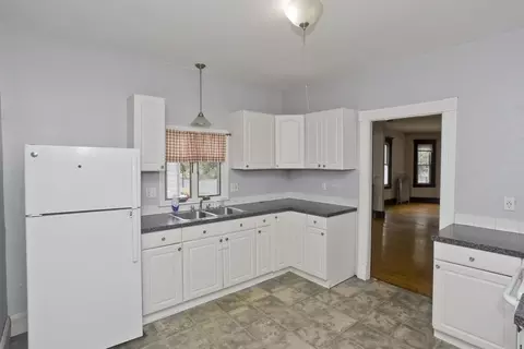 407-409 Sumner Ave, Springfield, MA 01108 photo 6
