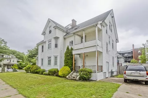 407-409 Sumner Ave, Springfield, MA 01108 photo 3