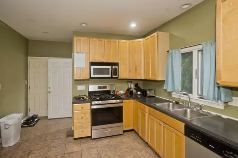 407-409 Sumner Ave, Springfield, MA 01108 photo 27