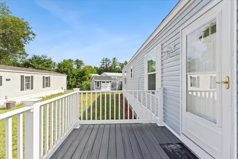 132 Queen Dr, Wareham, MA 02576 photo 5