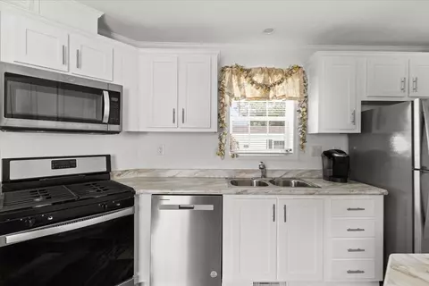 132 Queen Dr, Wareham, MA 02576 photo 15