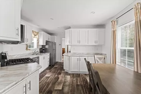 132 Queen Dr, Wareham, MA 02576 photo 10