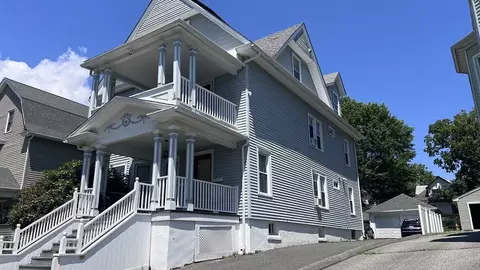37 Chase Ave, Springfield, MA 01108 photo 3