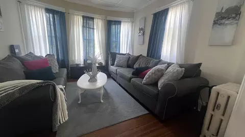 37 Chase Ave, Springfield, MA 01108 photo 7