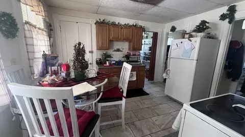 37 Chase Ave, Springfield, MA 01108 photo 19