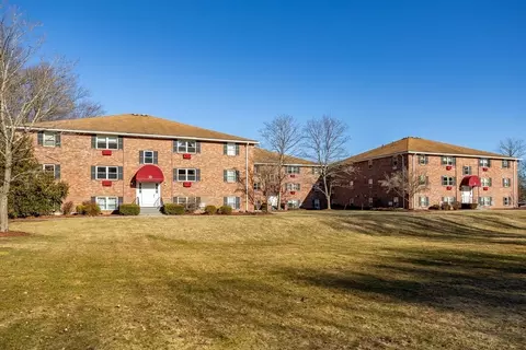 13 Cross St #6, Chelmsford, MA 01863
