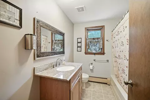 331 Parkerview St, Springfield, MA 01129 photo 24