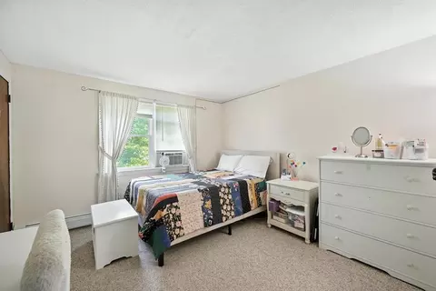 331 Parkerview St, Springfield, MA 01129 photo 20