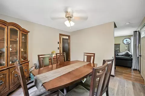 331 Parkerview St, Springfield, MA 01129 photo 8