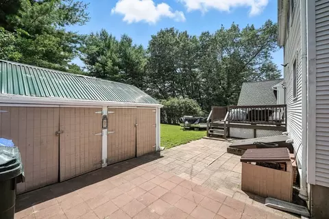 331 Parkerview St, Springfield, MA 01129 photo 30