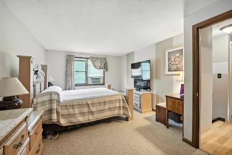 331 Parkerview St, Springfield, MA 01129 photo 17
