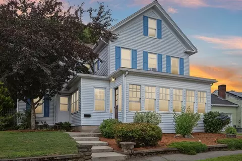 25 Walnut St, Marlborough, MA 01752
