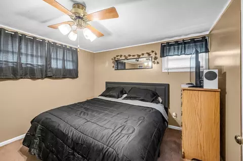 87 Wakefield St, Springfield, MA 01151 photo 16
