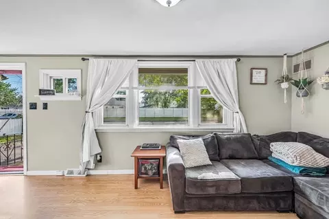 87 Wakefield St, Springfield, MA 01151 photo 6