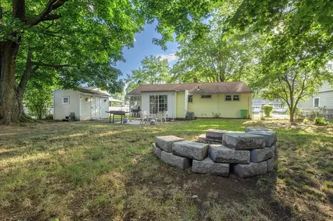 87 Wakefield St, Springfield, MA 01151 photo 38