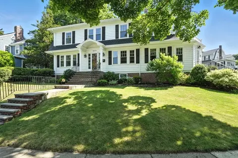 83 Traincroft, Medford, MA 02155