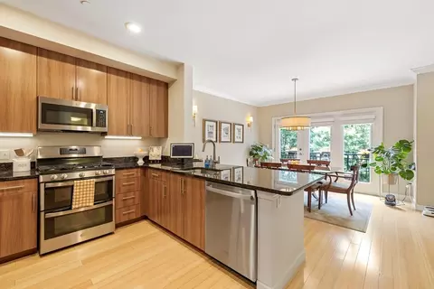 2010 Symmes Cir #2010, Arlington, MA 02474