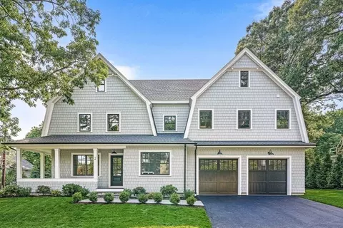 2 Summit Rd, Wellesley, MA 02482