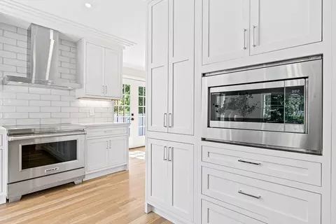 2 Summit Rd, Wellesley, MA 02482 photo 12