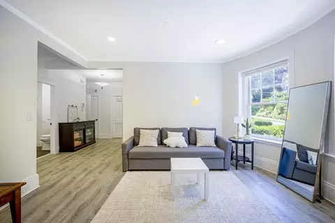 12 Colbourne Cres #1, Brookline, MA 02445