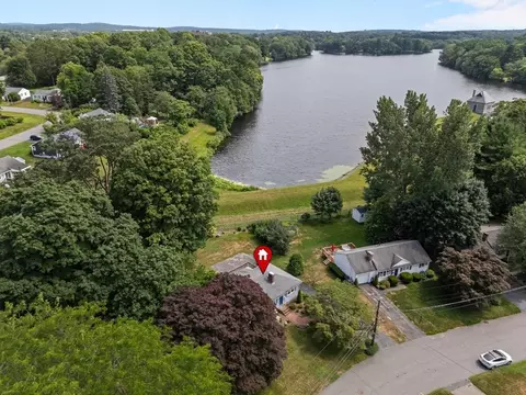 View/Area - 200 Edgewater Dr, Framingham, MA 01702 photo 3 of 7