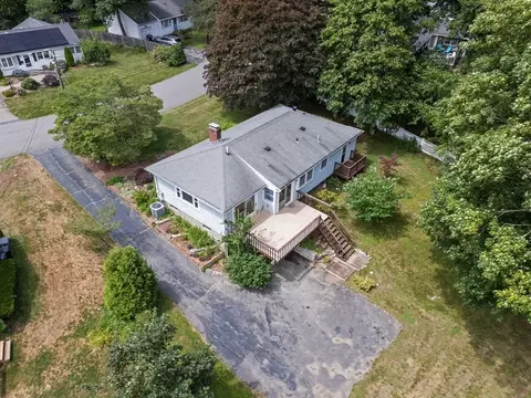 View/Area - 200 Edgewater Dr, Framingham, MA 01702 photo 2 of 7