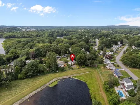 View/Area - 200 Edgewater Dr, Framingham, MA 01702 photo 6 of 7