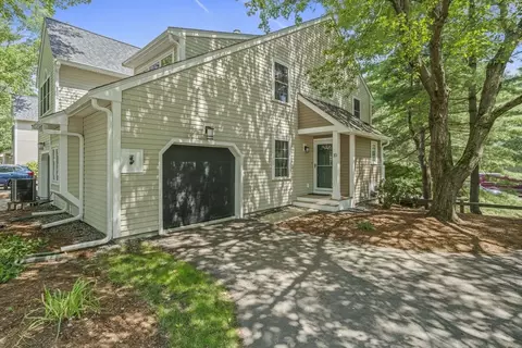 160 Pine St #10, Auburndale, MA 02466