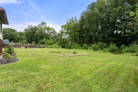 Exterior - 35 Nancy Dr, Webster, MA 01570 photo 5 of 10