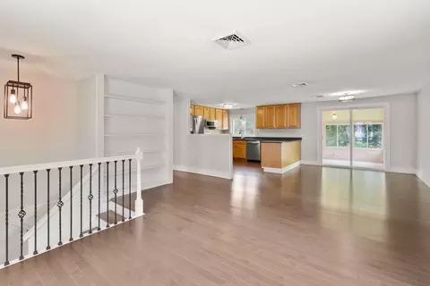 Living - 35 Nancy Dr, Webster, MA 01570 photo 3 of 6