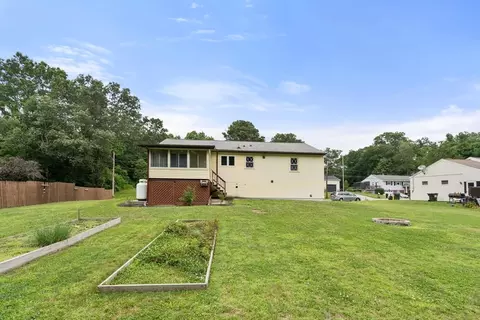 Exterior - 35 Nancy Dr, Webster, MA 01570 photo 8 of 10