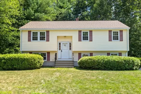 19 Douglas Dr, Ayer, MA 01432