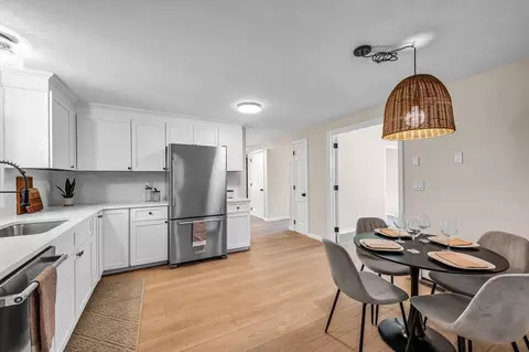 13 Golden Dr, Easthampton, MA 01027 photo 9