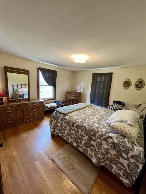 183 Orient St, Worcester, MA 01604 photo 12